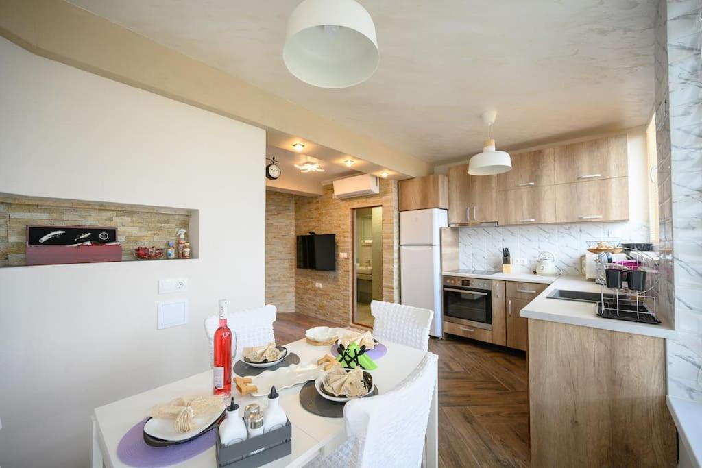 Sunset Luxury Apartment Варна Екстер'єр фото